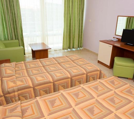 Ivana Palace Hotel - Free Parking