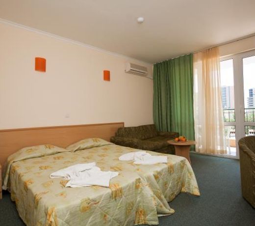 Sunny Day Club Hotel