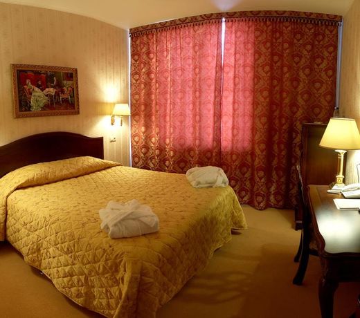 Volzhskaya Riviera Hotel