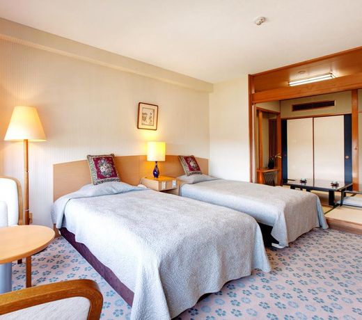 Unzen Miyazaki Ryokan