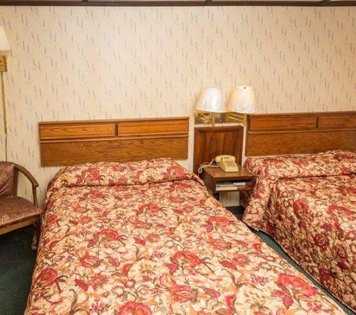Dutch Treat Motel