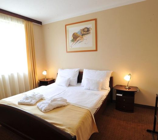 Garden Hotel Wellness és Konferencia