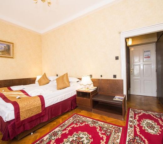 Hotel Tisza és Thermálfürdő