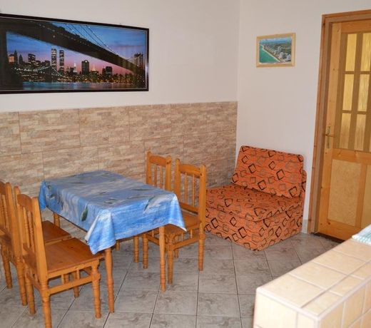 Mediteran Fedett Medences Apartmanhaz