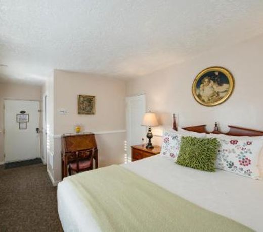 Carmel Green Lantern Inn