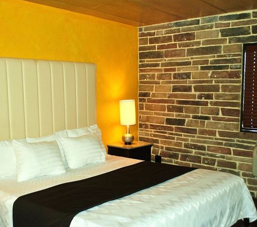 Surfside Motel