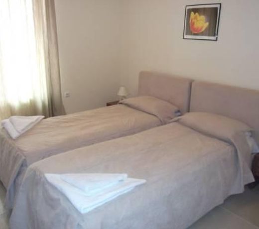 PM SERVICES SUNFLOWER APARTHOTEL