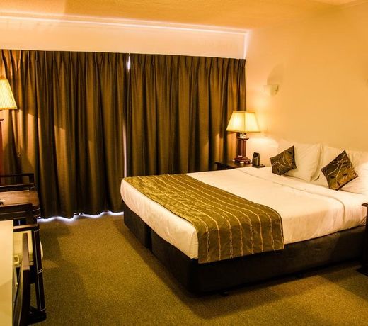 Alpers Lodge & Conference Centre
