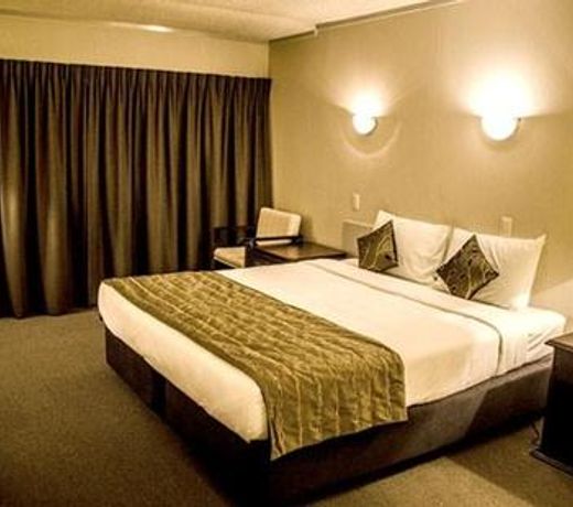 Alpers Lodge & Conference Centre