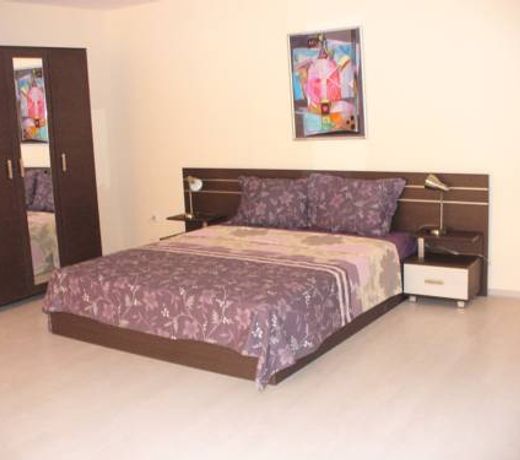 Rose Garden Omax Apartments
