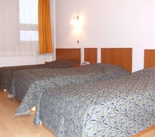 HOTEL SÁRGA CSIKÓ