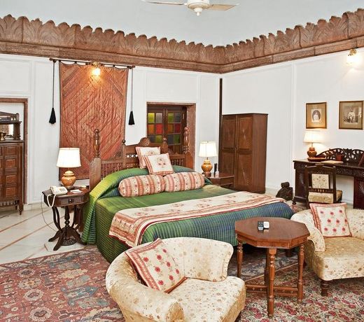 WelcomHeritage Bal Samand Lake Palace