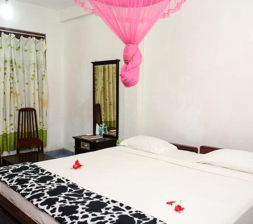 Shanthi Beach Resort