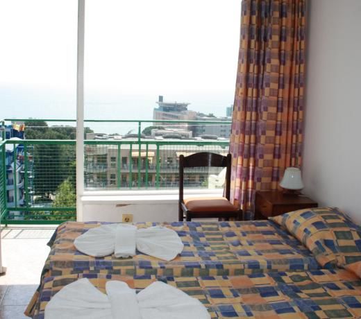 Hotel Varshava
