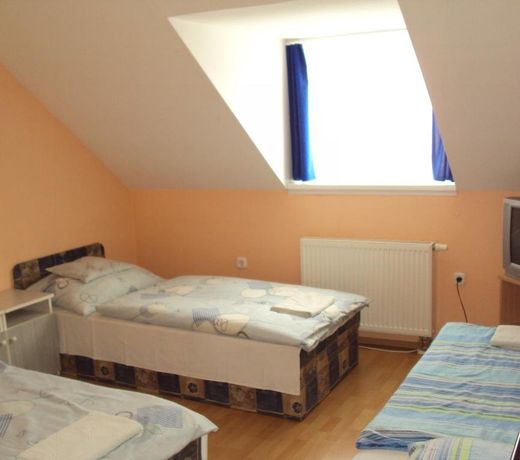 AVIÁTOR MOTEL - VENDÉGHÁZ
