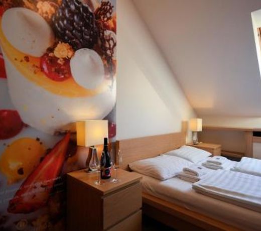 Imola Udvarház Dessert Hotel