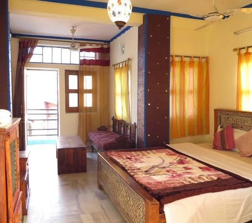 Yogis Guest House