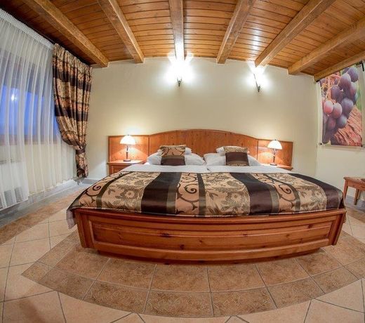 Egri Korona Borház és Wellness Hotel