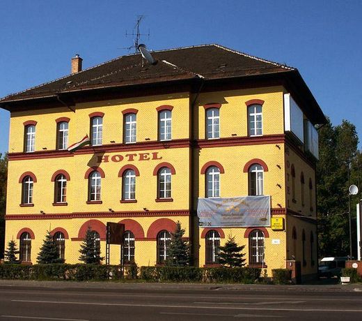 Hotel Omnibusz