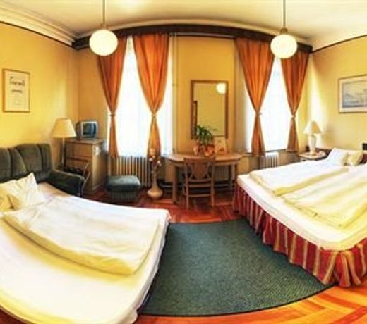 Hotel Omnibusz