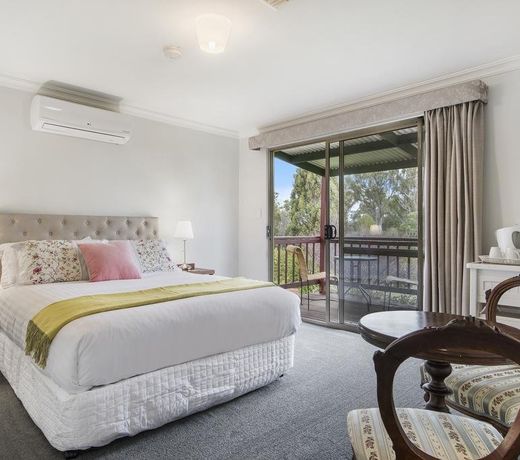 Shambhala Guesthouse
