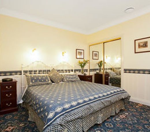 Merton Manor Exclusive Bed & Breakfast