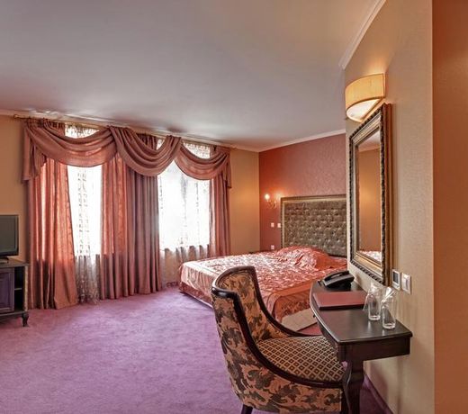 Kristel Hotel