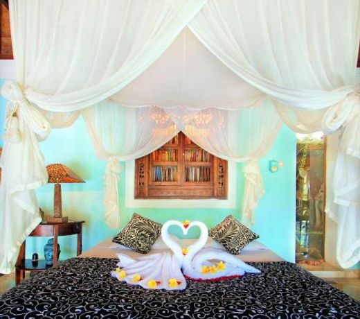 The Mahogany Villa