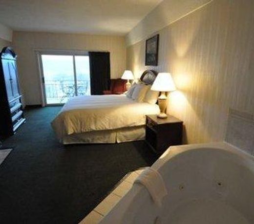 Hillside Inn