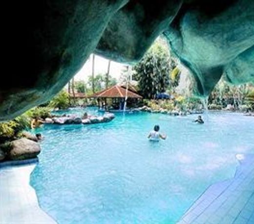 Danau Toba Hotel International