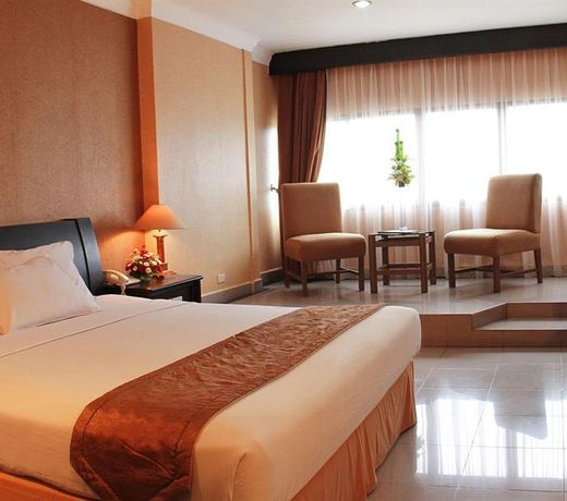 Danau Toba Hotel International