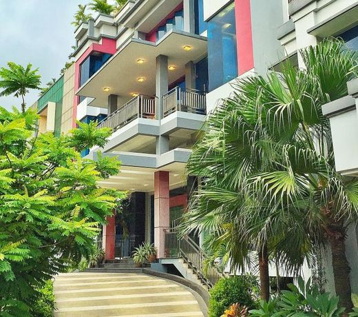 Sahati Hotel