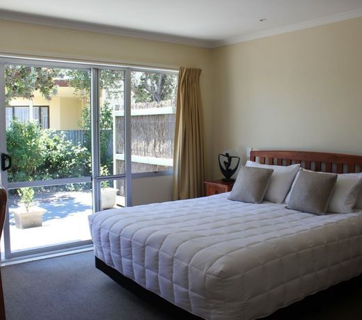 Clive Studios-Formally Clive Motel