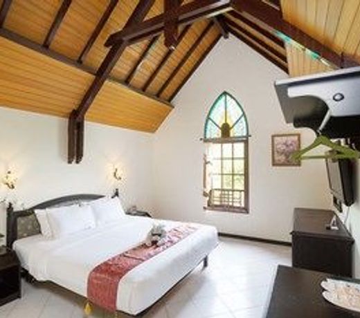 Royal Orchids Garden Hotel & Condominium