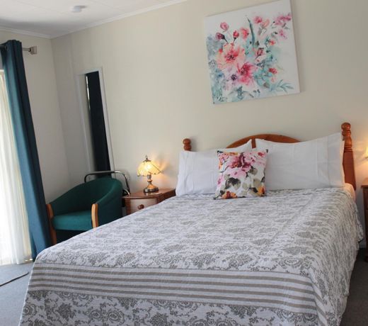 Ash Grove Boutique Motel