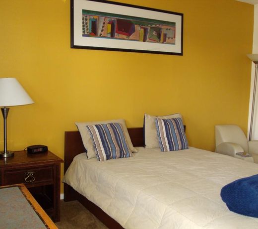 Desert Hills Motel