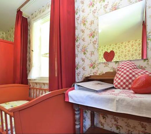 Cosy apartment in country home style with use of garden