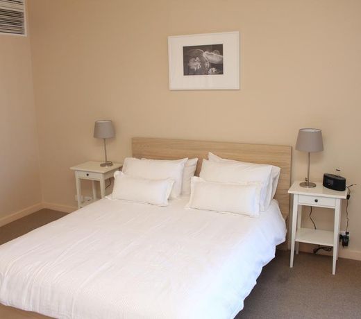 The Lighthouse - Beachfront Accommodation