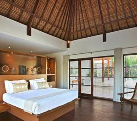 Nyaman Villas