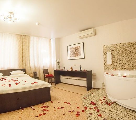 Amber Hotel