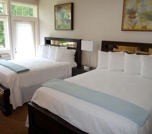 Fairway Suites At The Peak