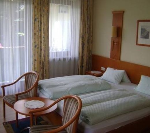 Berghof, Pension