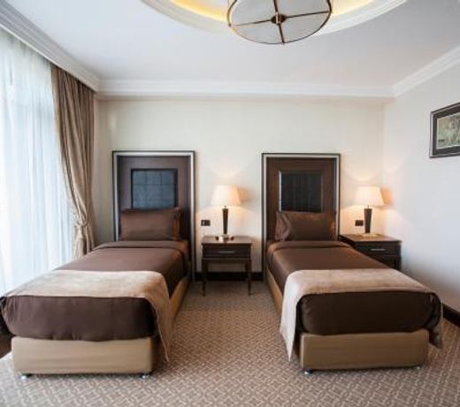 Chinar Hotel & Spa Naftalan