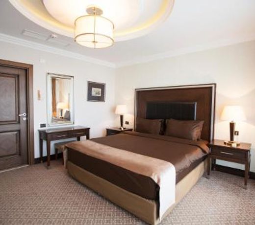 Chinar Hotel & Spa Naftalan