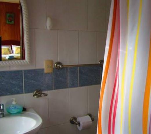 Hostal Ventanas del Lago