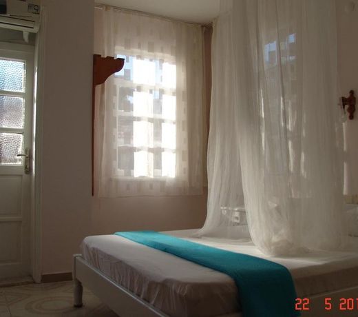 Sibella Hotel
