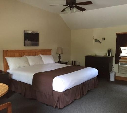 The Lodges at Blue Water Manor