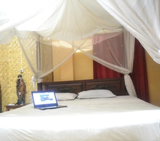 Kontiki Cottage