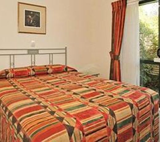 Camelot Motor Lodge and Conference Centre