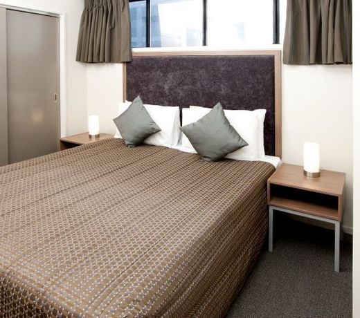 Quality Suites Central Square
